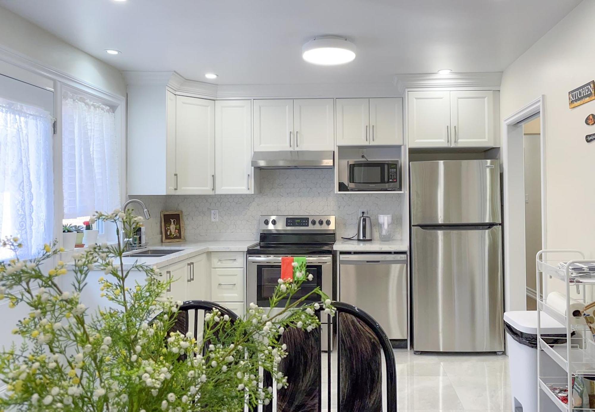شقة Newly-Renovated 3Br House, 12 Minutes To Airport تورونتو المظهر الخارجي الصورة