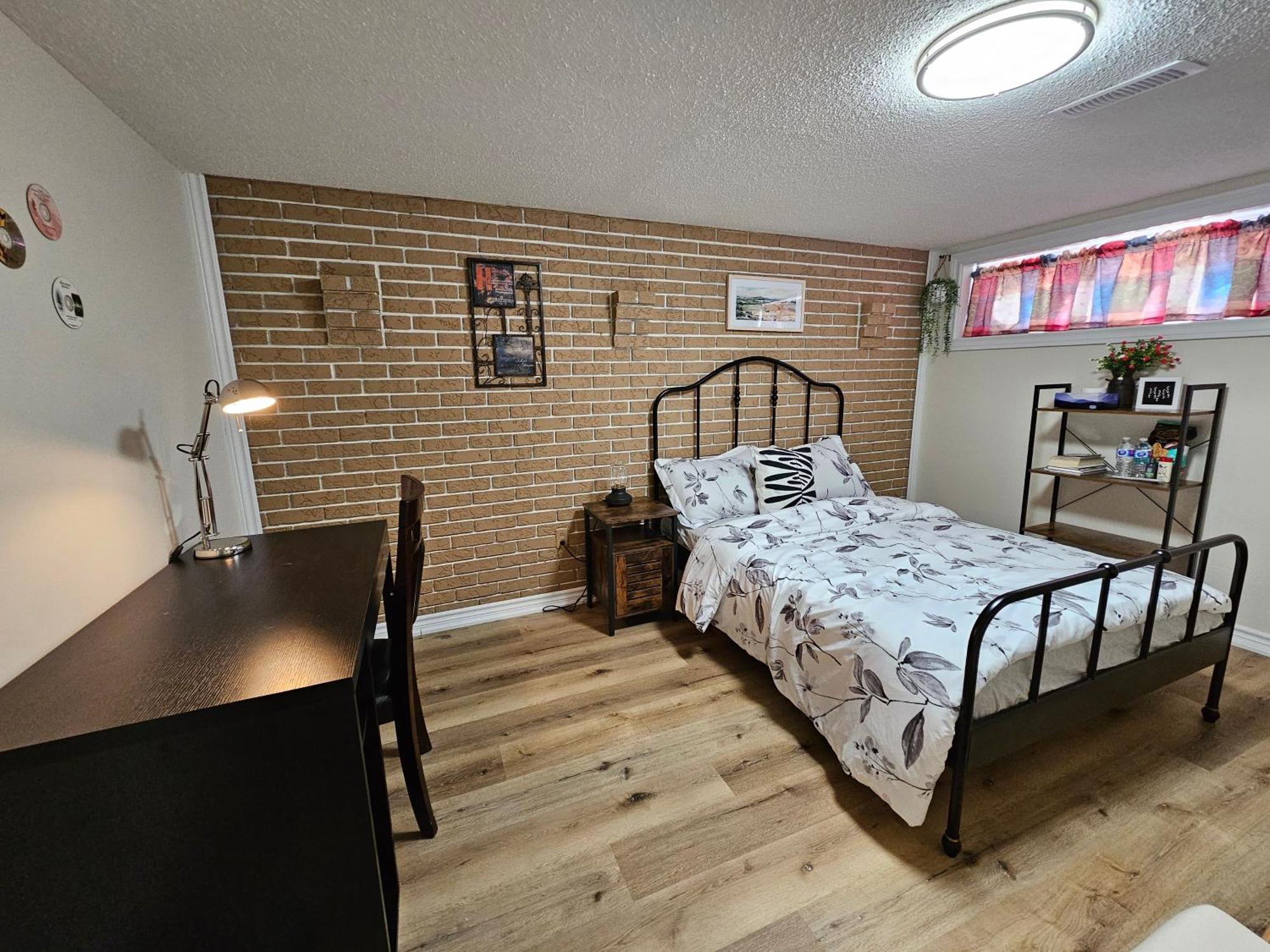 شقة Newly-Renovated 3Br House, 12 Minutes To Airport تورونتو المظهر الخارجي الصورة